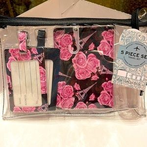 NWT 5 piece pink travel kit